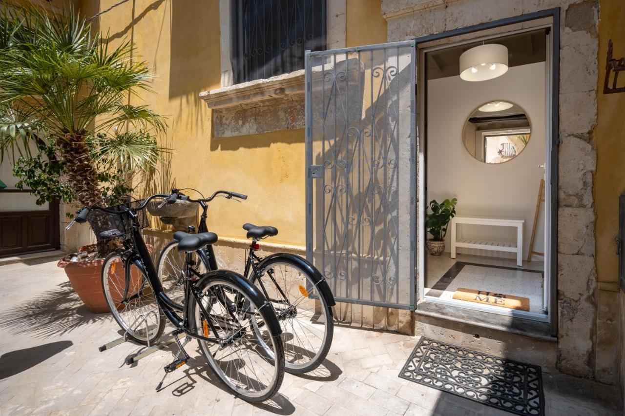 דירות סירקוזה Cortile Santa Teresa מראה חיצוני תמונה