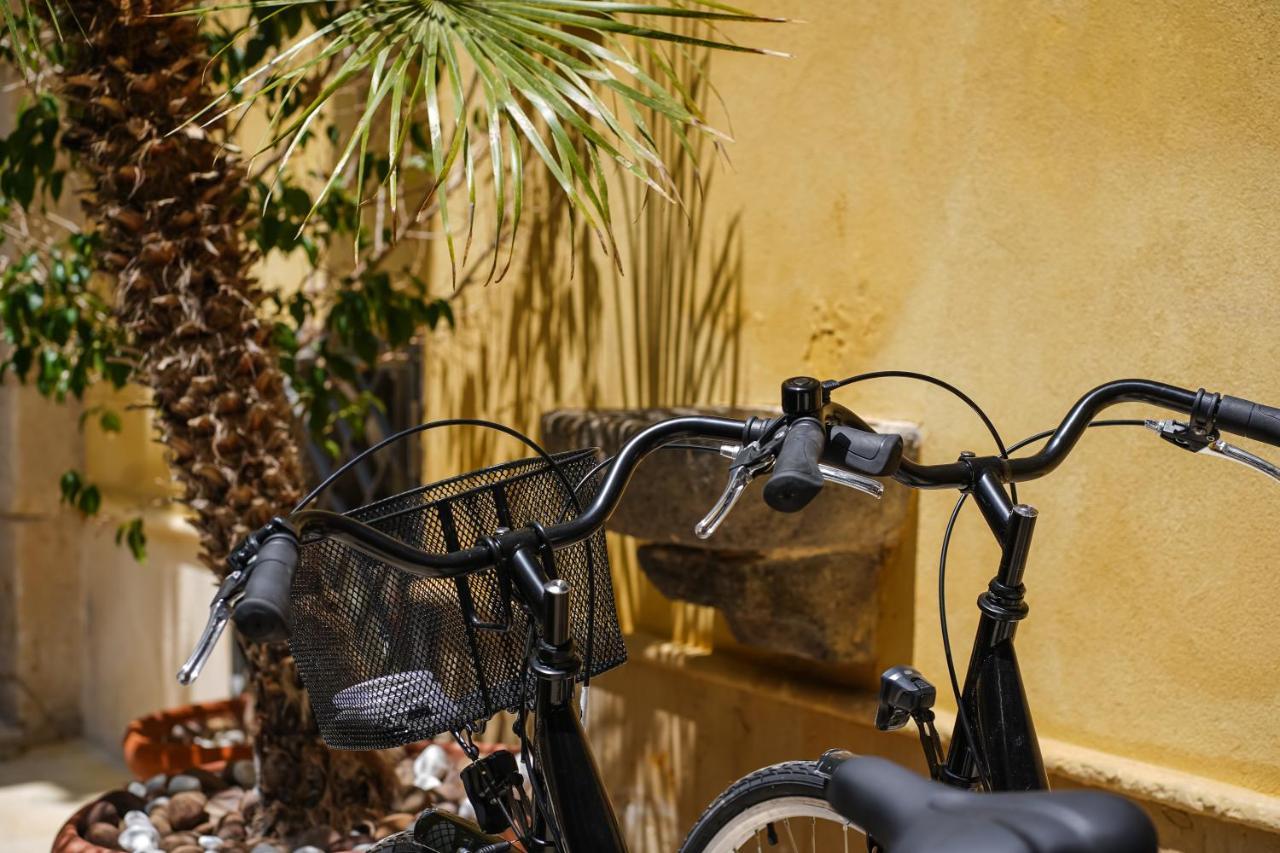 דירות סירקוזה Cortile Santa Teresa מראה חיצוני תמונה