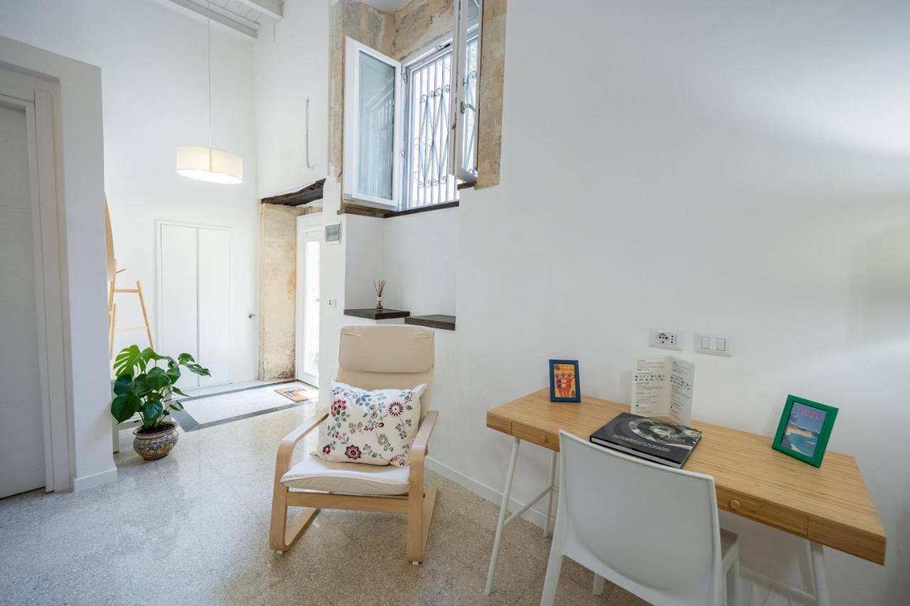 דירות סירקוזה Cortile Santa Teresa מראה חיצוני תמונה